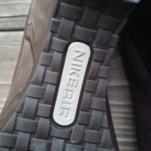 Cole Haan NikeAir Pumps 3.5" Heels Brown Suede Size 8.5B EUC. 126pem - Picture 10 of 10